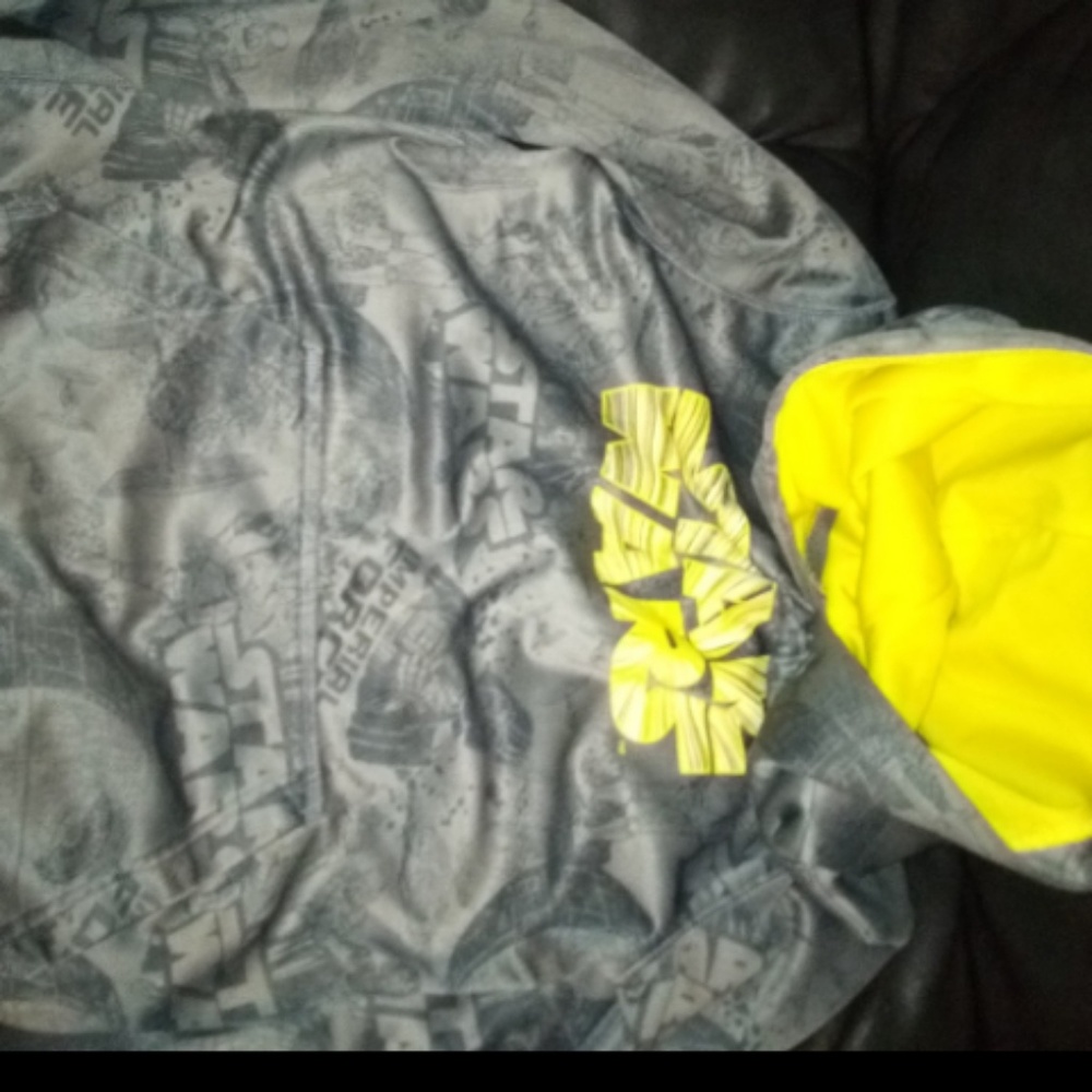 Star wars boys size medium hoodie